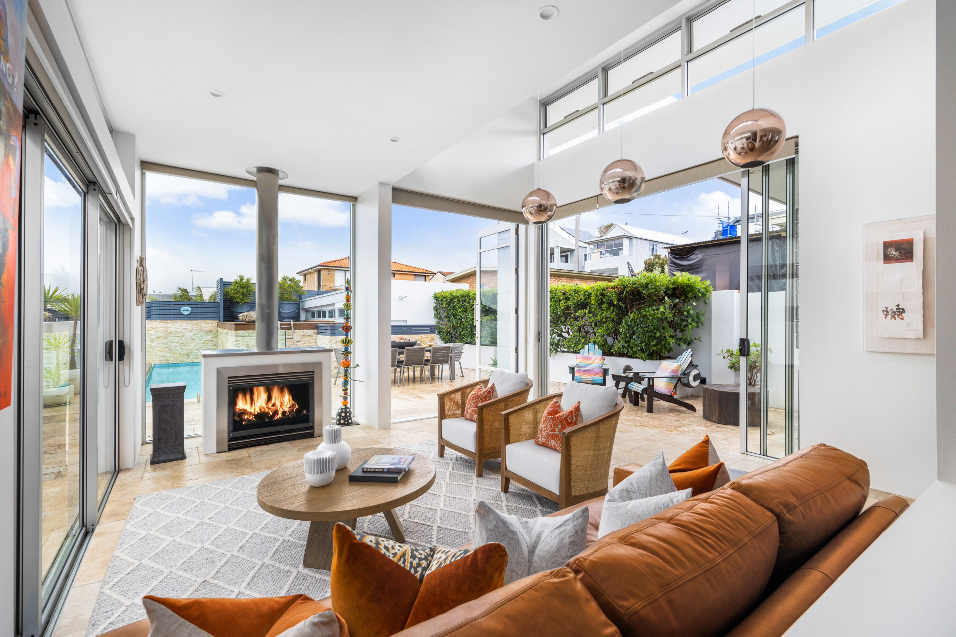 Casa Kelly outdoor terrace and pool area